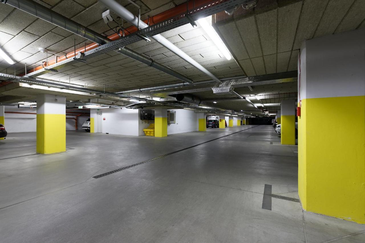 Art Apartament Parking By Impero Poznań Extérieur photo